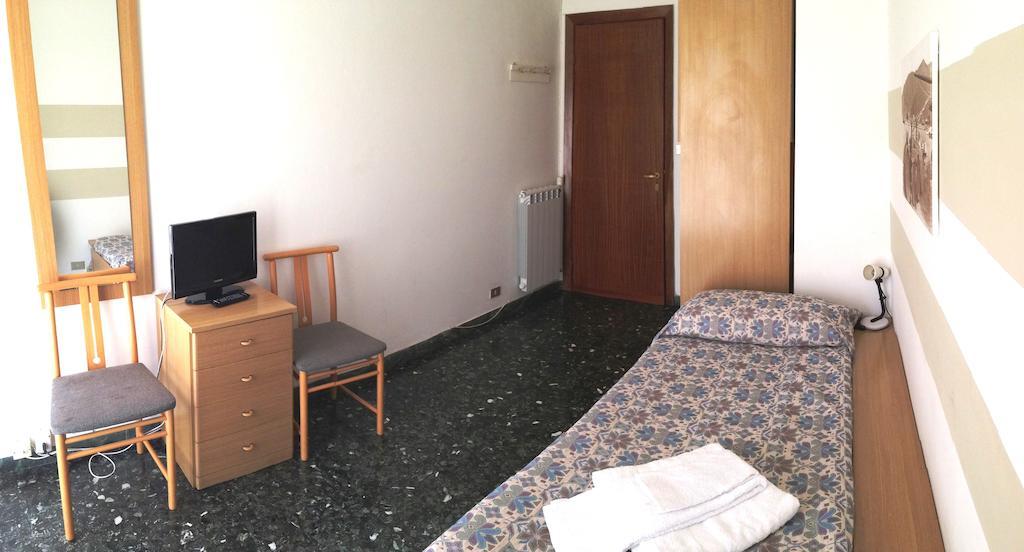 ססטרי לבאנטה Albergo La Neigra חדר תמונה